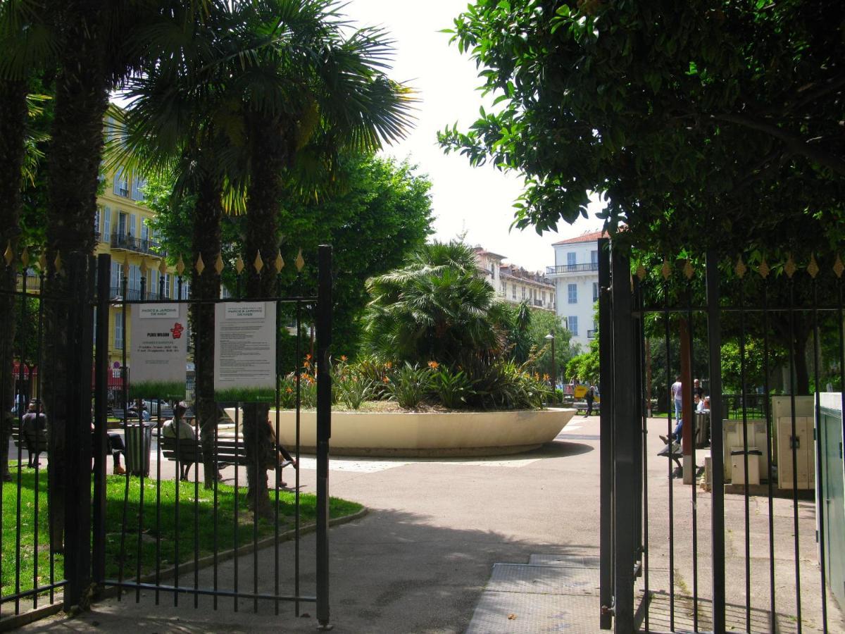 Place Wilson Nice Bagian luar foto
